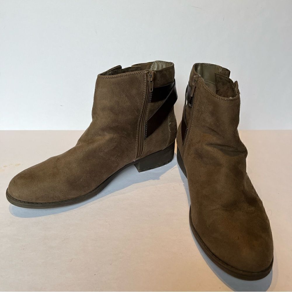 Joe Boxer Women's Heeled Ankle Boots Tan/Brown trim  Size 10M